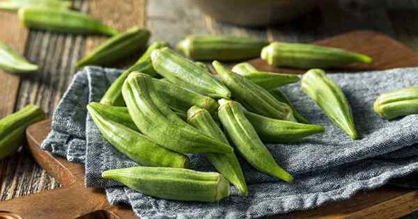 Ernte Okra, wann und wie man diese stacheligen Schoten zukomme