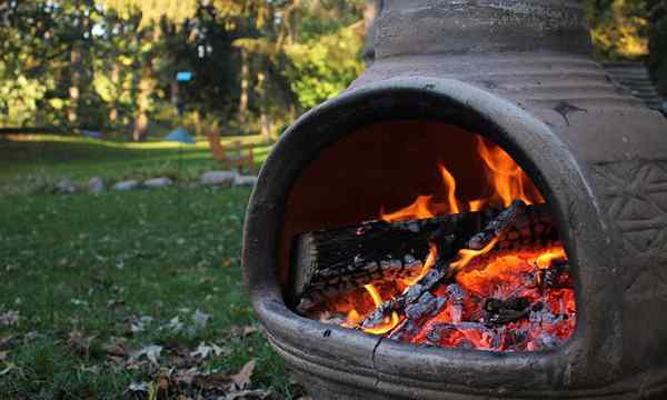 6 Chimineas Terbaik untuk halaman belakang anda pada tahun 2022