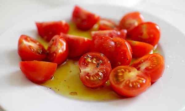 Cara menyelamatkan biji tomato untuk tahun depan